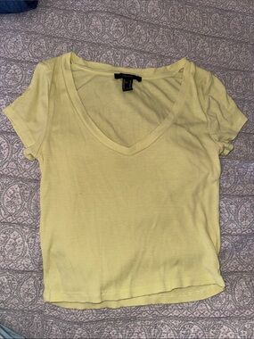 Forever 21 Pale Yellow Ribbed V-Neck Short Sleeve Tee